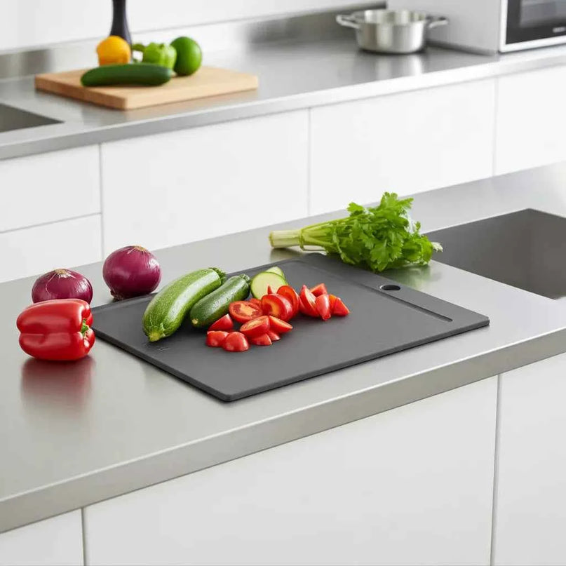 NXT Board Cutting Board black with juice groove – Front view