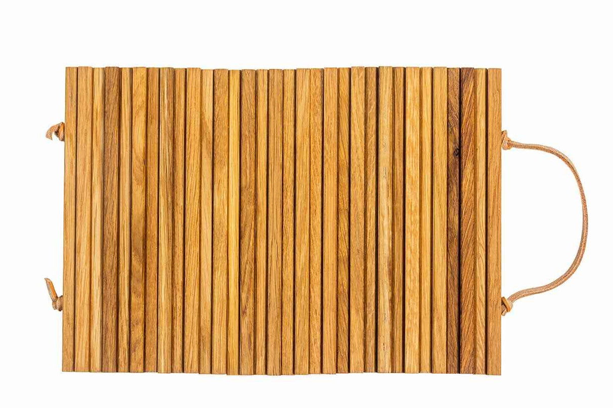 Sustainable wooden cutting board with handle, eco-friendly for the kitchen